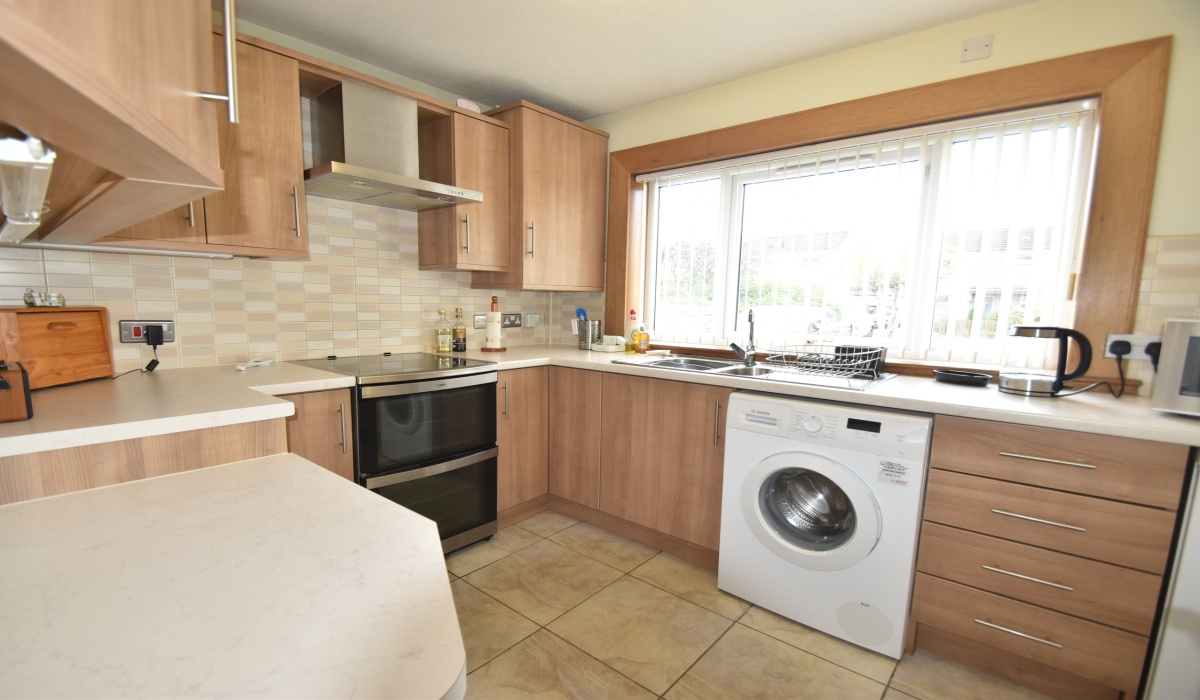 4 Beauly Drive, Livingston, 4 Bedrooms Bedrooms, ,2 BathroomsBathrooms,End Terraced Villa,For Sale,Beauly Drive,1580