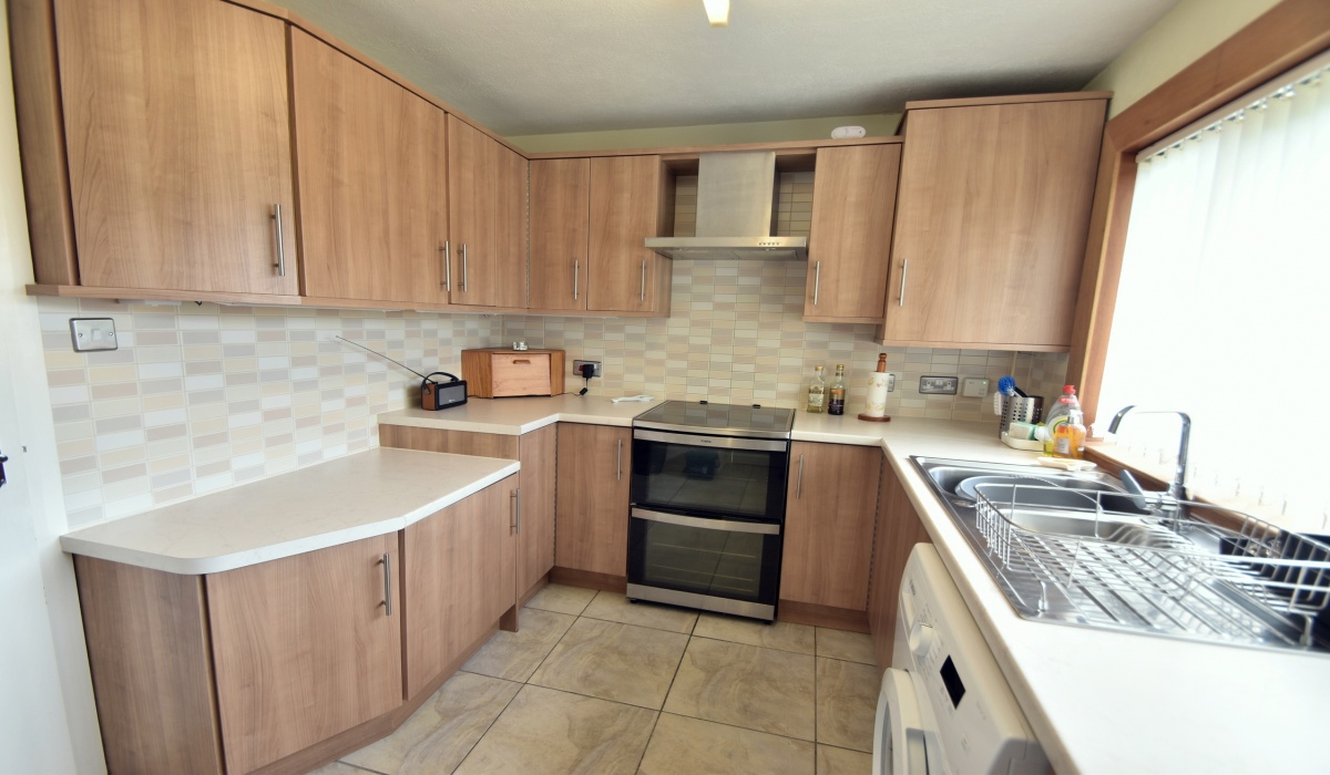 4 Beauly Drive, Livingston, 4 Bedrooms Bedrooms, ,2 BathroomsBathrooms,End Terraced Villa,For Sale,Beauly Drive,1580