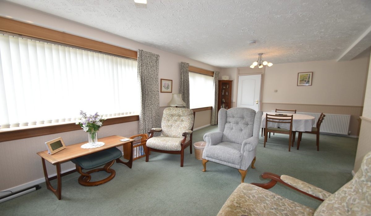 4 Beauly Drive, Livingston, 4 Bedrooms Bedrooms, ,2 BathroomsBathrooms,End Terraced Villa,For Sale,Beauly Drive,1580