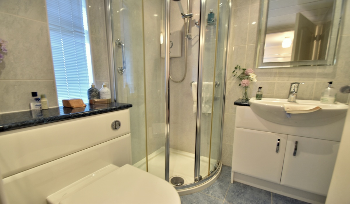 4 Beauly Drive, Livingston, 4 Bedrooms Bedrooms, ,2 BathroomsBathrooms,End Terraced Villa,For Sale,Beauly Drive,1580