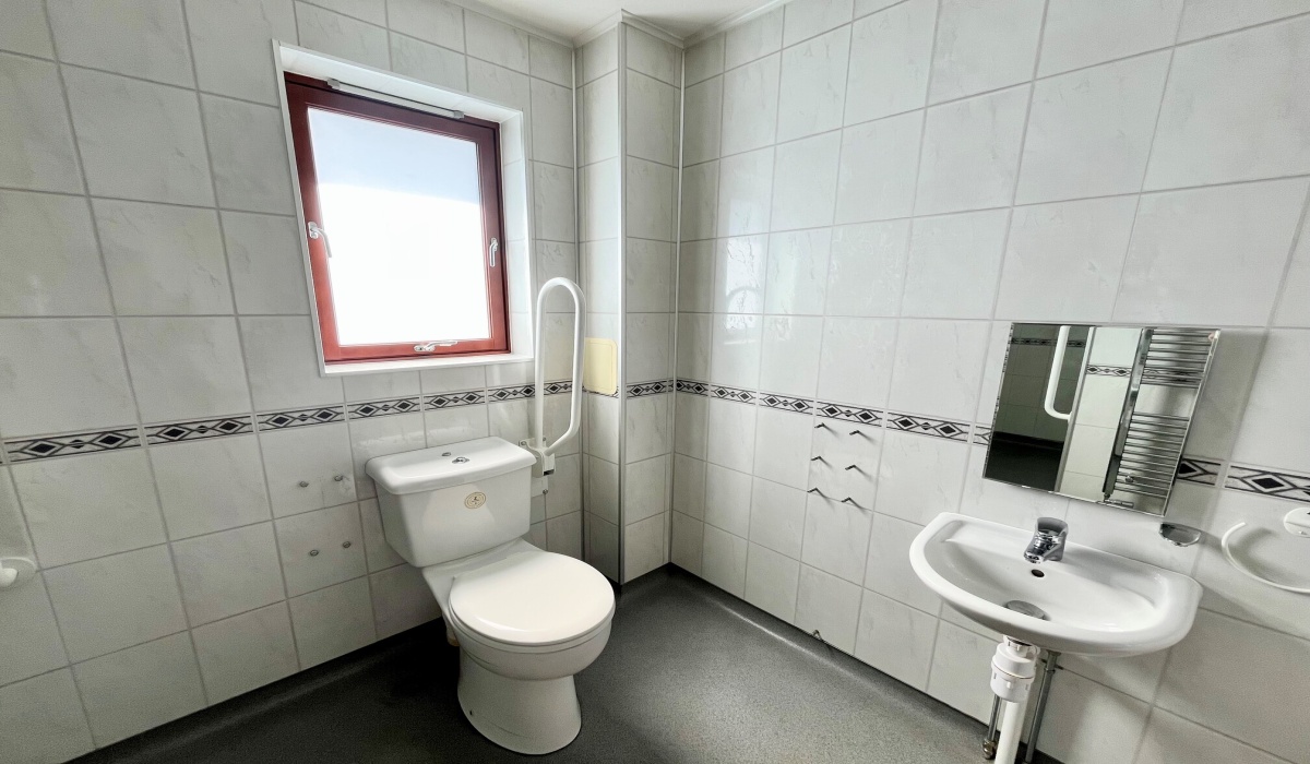Parkview, 124b South Street, Armadale, EH48 3JU, 4 Bedrooms Bedrooms, ,4 BathroomsBathrooms,Detached Bungalow,For Sale,Parkview, 124b South Street, Armadale, EH48 3JU,1584