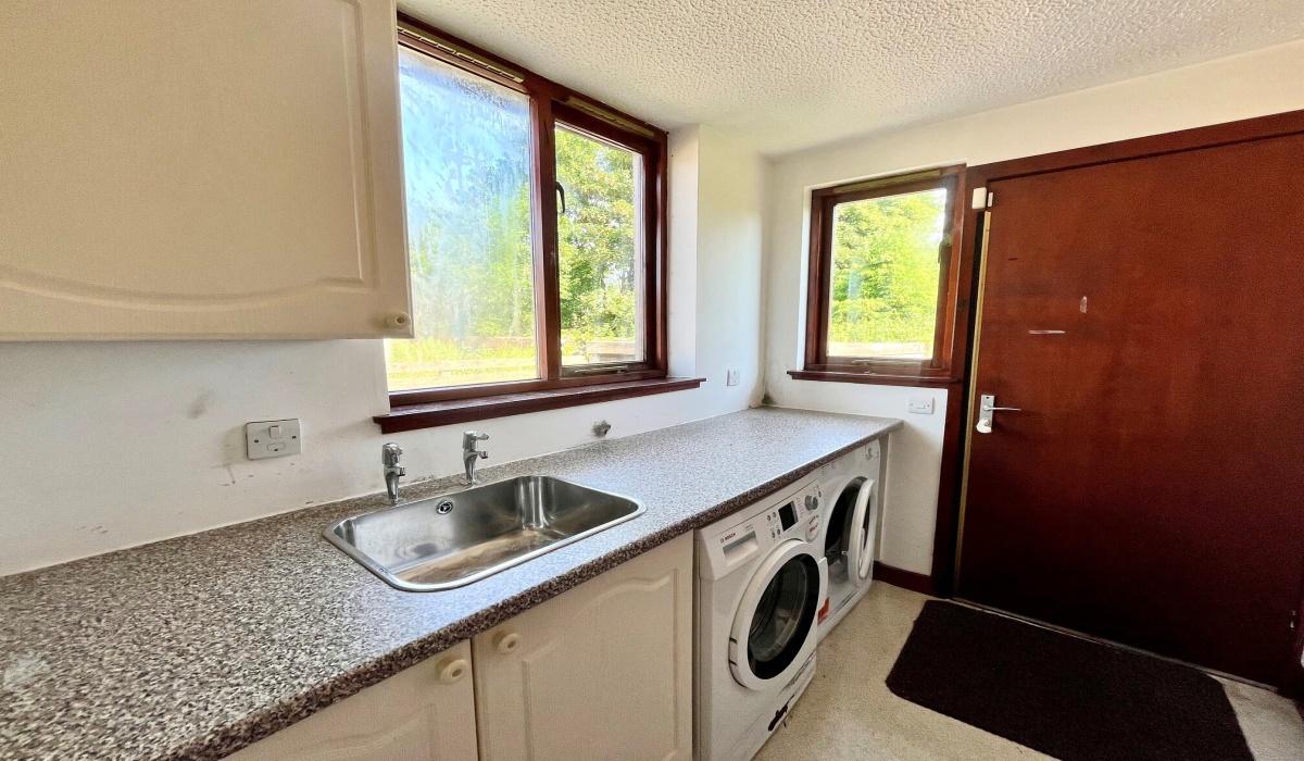 Parkview, 124b South Street, Armadale, EH48 3JU, 4 Bedrooms Bedrooms, ,4 BathroomsBathrooms,Detached Bungalow,For Sale,Parkview, 124b South Street, Armadale, EH48 3JU,1584