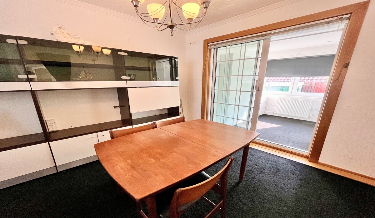 10 Whitehill Road, Blackburn, 3 Bedrooms Bedrooms, ,2 BathroomsBathrooms,End Terraced Villa,For Sale,Whitehill Road,1585