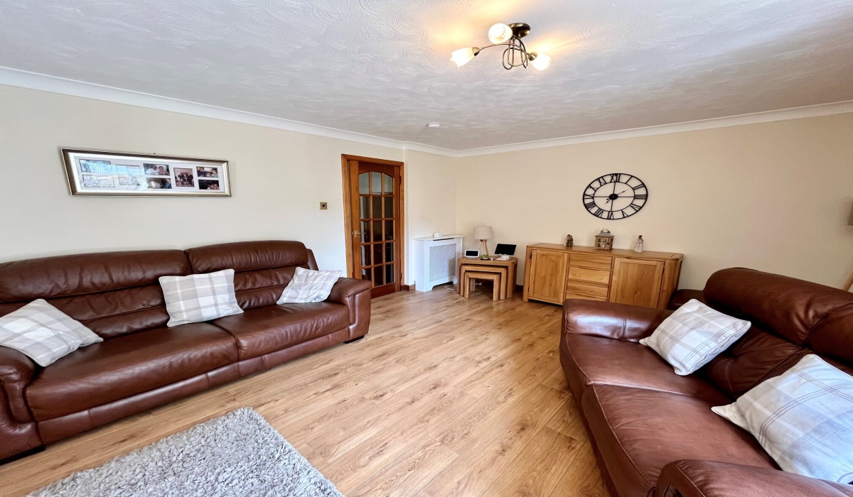 8 Buchanan Court, Bo'ness, 3 Bedrooms Bedrooms, ,1 BathroomBathrooms,Mid Terraced Villa,For Sale,Buchanan Court,1586