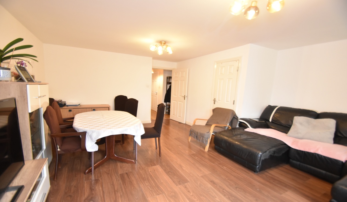 11 Fitzallan Place, Bathgate, Wester Inch Village, 4 Bedrooms Bedrooms, 0 ,2 BathroomsBathrooms,Terraced,Under offer,Fitzallan Place,0,1580