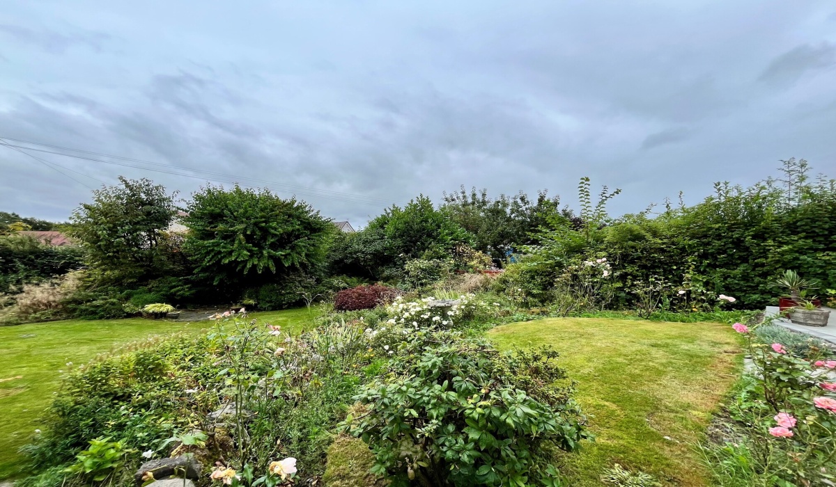 15 Dollar Road, Tillicoultry, FK13 6PA, 3 Bedrooms Bedrooms, 0 ,2 BathroomsBathrooms,Detached,For Sale,15 Dollar Road, Tillicoultry, FK13 6PA,0,1581