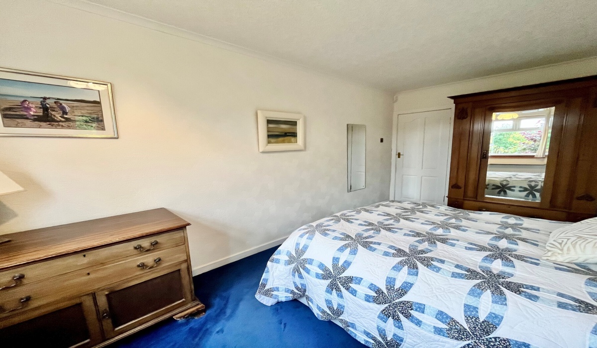 15 Dollar Road, Tillicoultry, FK13 6PA, 3 Bedrooms Bedrooms, 0 ,2 BathroomsBathrooms,Detached,For Sale,15 Dollar Road, Tillicoultry, FK13 6PA,0,1581