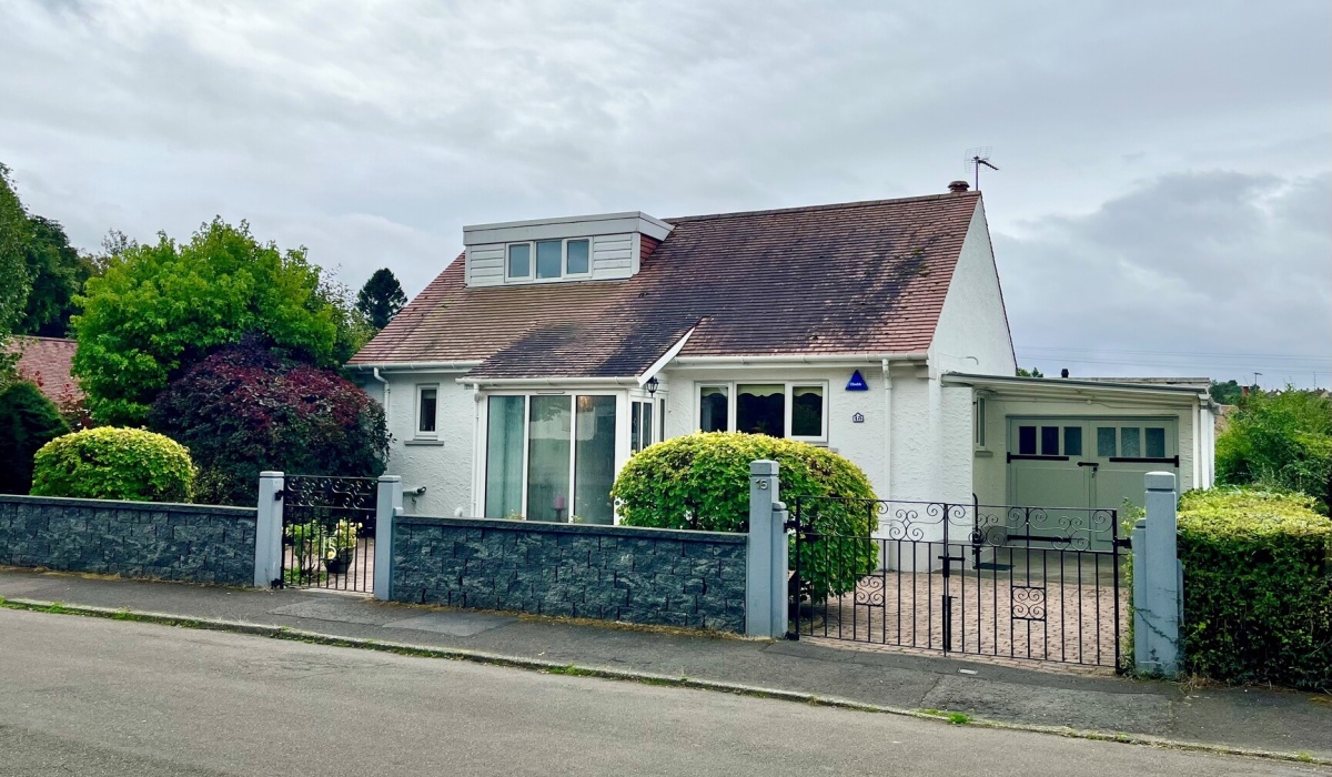 15 Dollar Road, Tillicoultry, FK13 6PA, 3 Bedrooms Bedrooms, 0 ,2 BathroomsBathrooms,Detached,For Sale,15 Dollar Road, Tillicoultry, FK13 6PA,0,1581