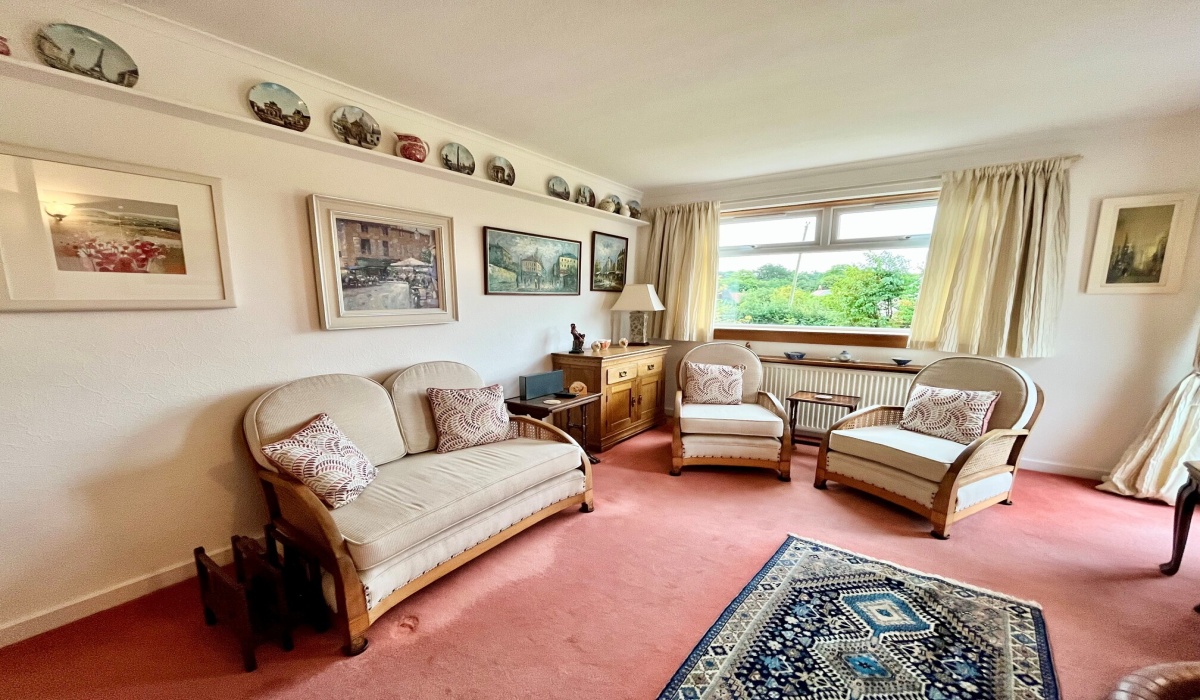15 Dollar Road, Tillicoultry, FK13 6PA, 3 Bedrooms Bedrooms, 0 ,2 BathroomsBathrooms,Detached,For Sale,15 Dollar Road, Tillicoultry, FK13 6PA,0,1581