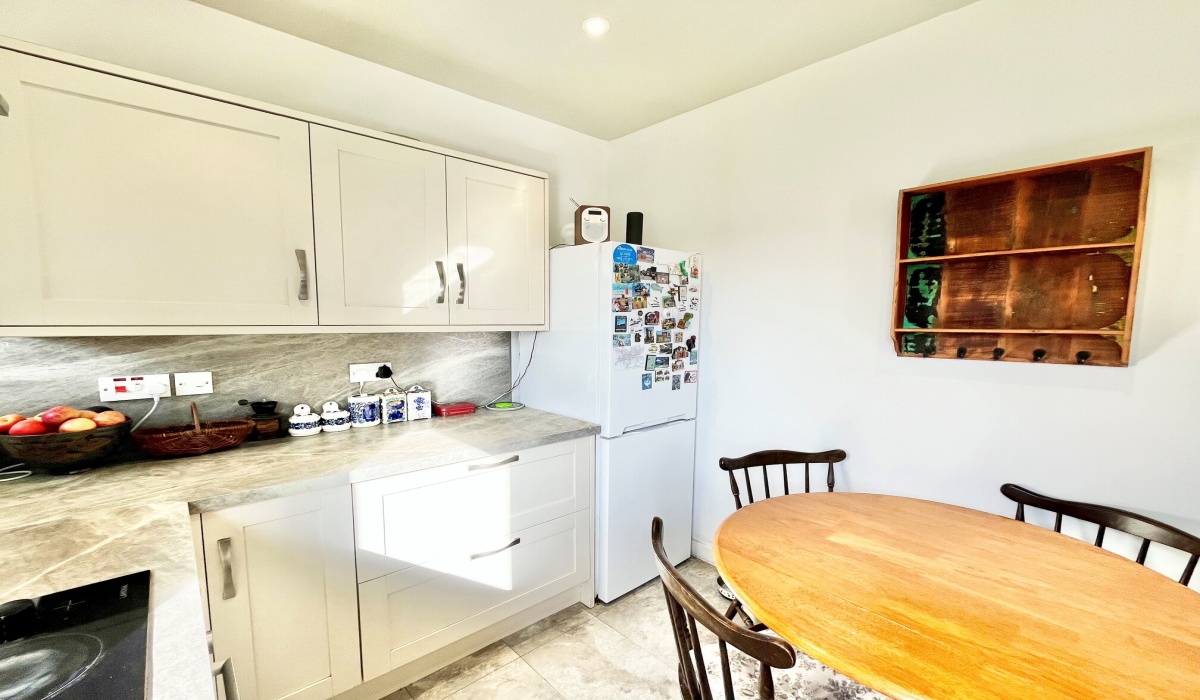 4 West Burnside, Dollar, Clackmannanshire, 3 Bedrooms Bedrooms, 0 ,1 BathroomBathrooms,Semi Detached Villa,For Sale,West Burnside,0,1587