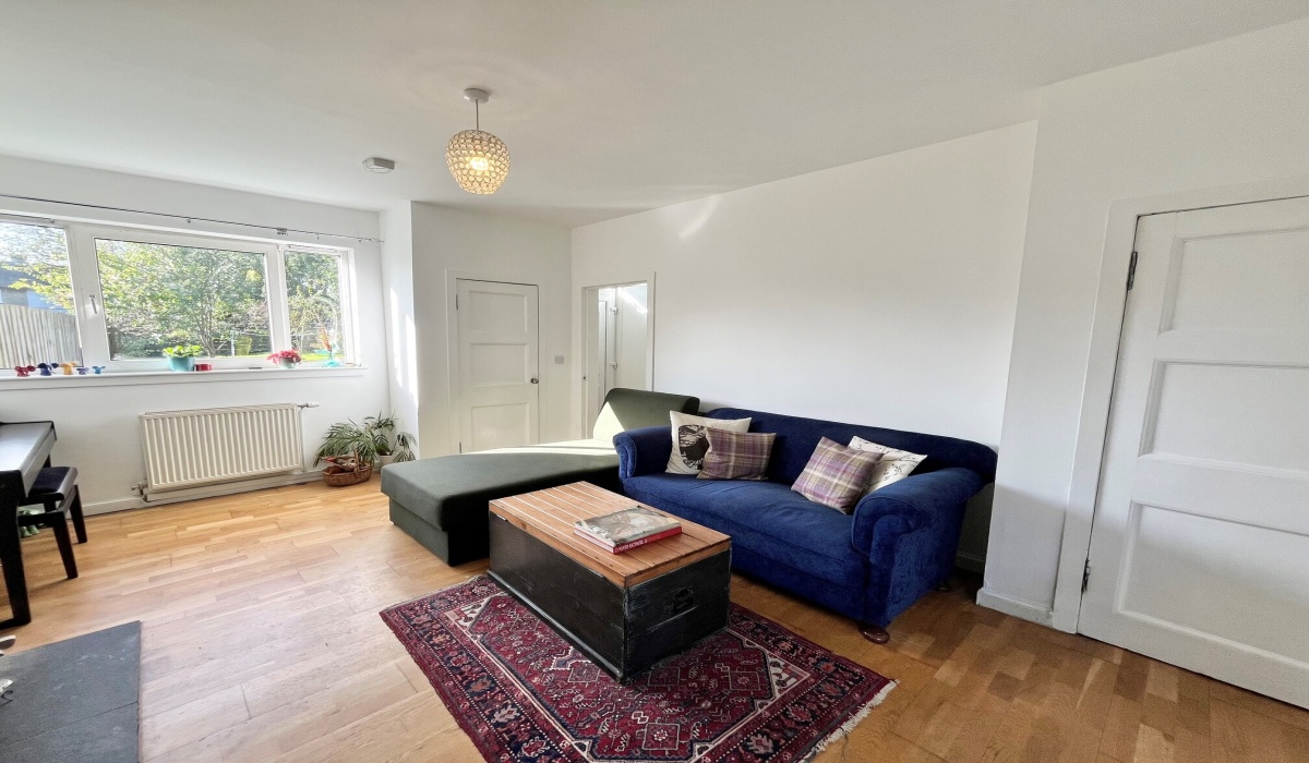 4 West Burnside, Dollar, Clackmannanshire, 3 Bedrooms Bedrooms, 0 ,1 BathroomBathrooms,Semi Detached Villa,For Sale,West Burnside,0,1587