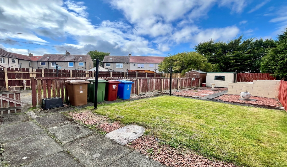 15 Hamilton Road, Grangemouth, 2 Bedrooms Bedrooms, ,1 BathroomBathrooms,Mid Terraced Villa,For Sale,Hamilton Road,1593