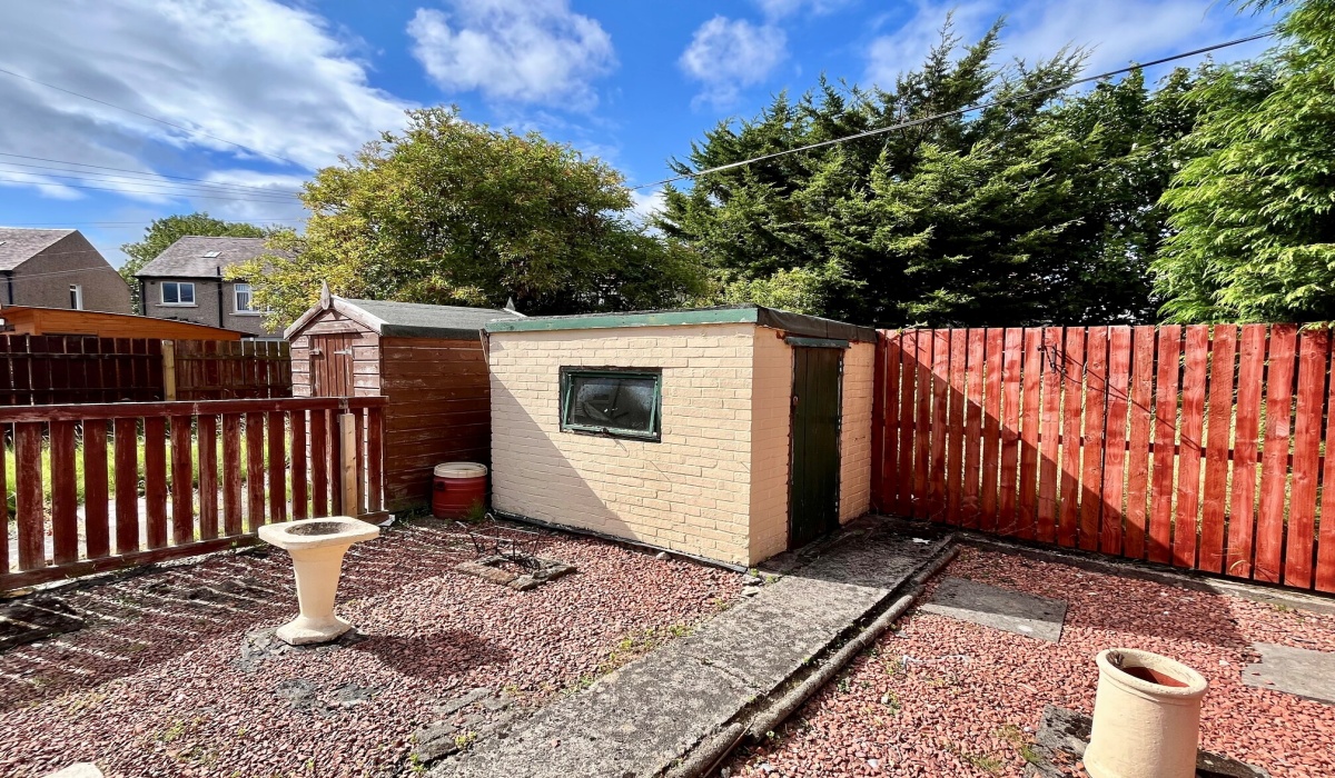 15 Hamilton Road, Grangemouth, 2 Bedrooms Bedrooms, ,1 BathroomBathrooms,Mid Terraced Villa,For Sale,Hamilton Road,1593