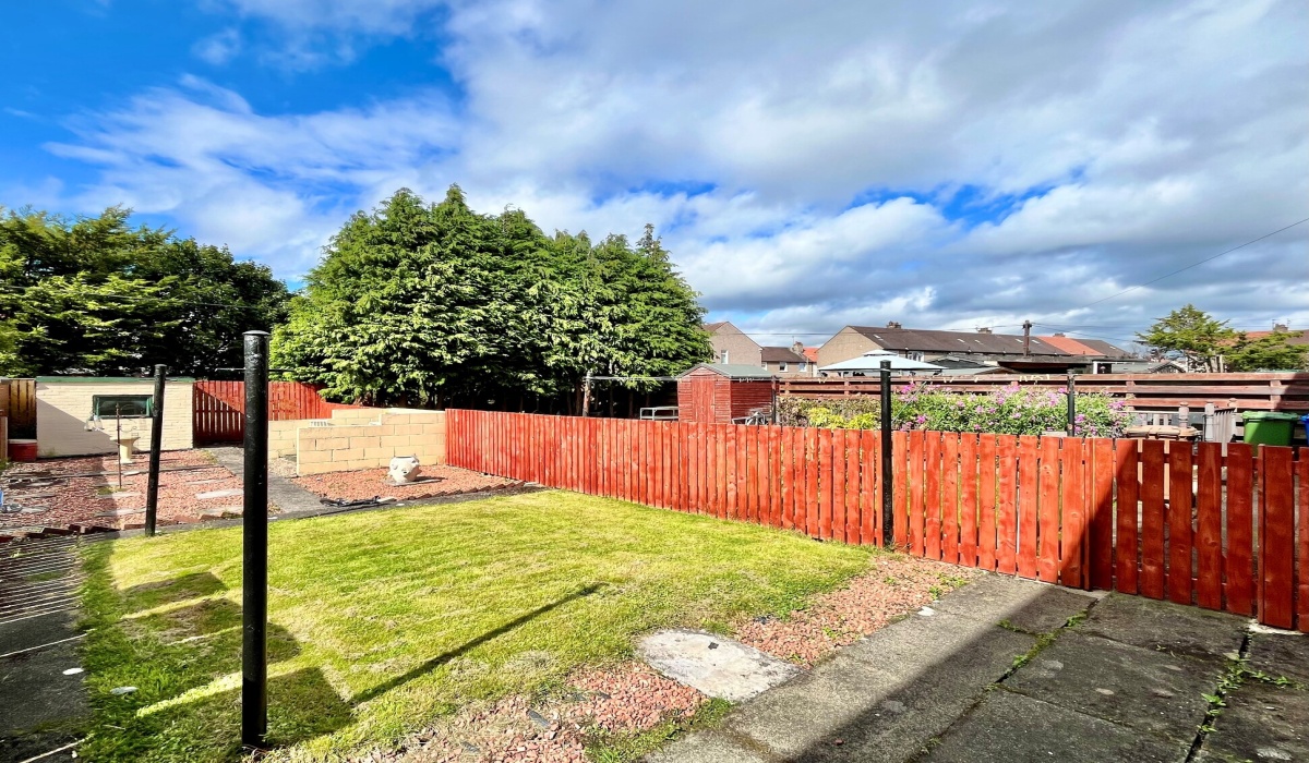 15 Hamilton Road, Grangemouth, 2 Bedrooms Bedrooms, ,1 BathroomBathrooms,Mid Terraced Villa,For Sale,Hamilton Road,1593