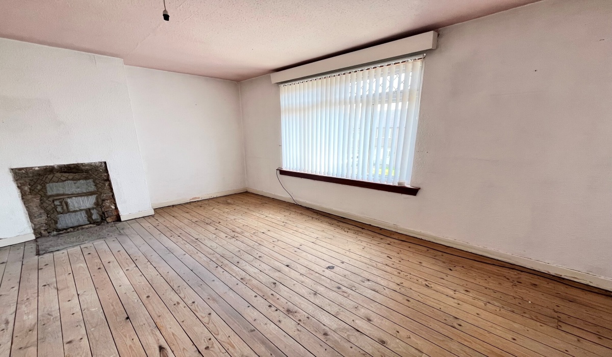 15 Hamilton Road, Grangemouth, 2 Bedrooms Bedrooms, ,1 BathroomBathrooms,Mid Terraced Villa,For Sale,Hamilton Road,1593