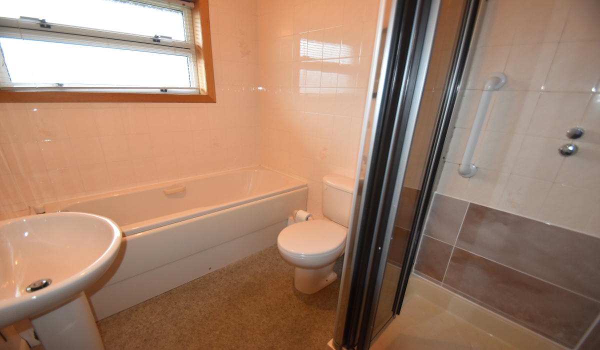 5 Muir Wood Crescent, Currie, EH14 5HD, 3 Bedrooms Bedrooms, 0 ,1 BathroomBathrooms,Semi Detached Villa,For Sale,5 Muir Wood Crescent, Currie, EH14 5HD,0,1591