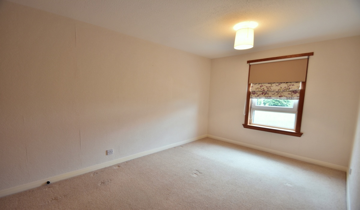 3 Hollybank Place, East Calder, 3 Bedrooms Bedrooms, ,1 BathroomBathrooms,End Terraced Villa,For Sale,Hollybank Place,1600