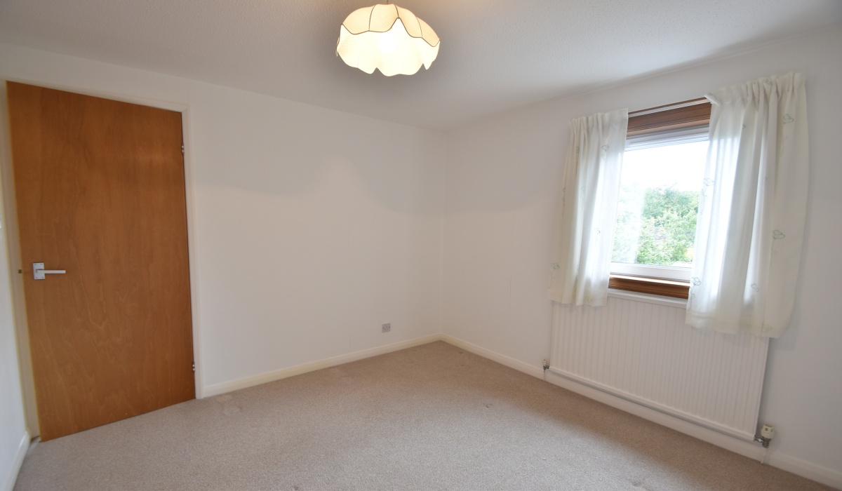 3 Hollybank Place, East Calder, 3 Bedrooms Bedrooms, ,1 BathroomBathrooms,End Terraced Villa,For Sale,Hollybank Place,1600