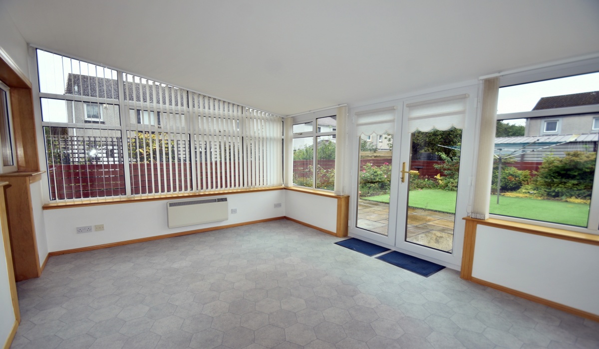 3 Hollybank Place, East Calder, 3 Bedrooms Bedrooms, ,1 BathroomBathrooms,End Terraced Villa,For Sale,Hollybank Place,1600