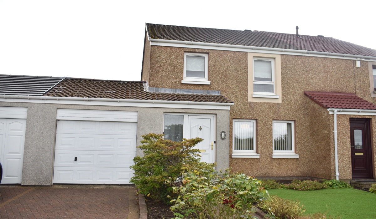 3 Hollybank Place, East Calder, 3 Bedrooms Bedrooms, ,1 BathroomBathrooms,End Terraced Villa,For Sale,Hollybank Place,1600