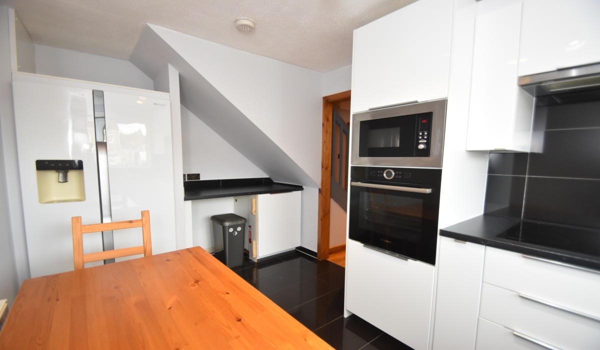 48 Whinbank, Livingston, 3 Bedrooms Bedrooms, 0 ,2 BathroomsBathrooms,End Terraced Villa,For Sale,Whinbank,0,1596