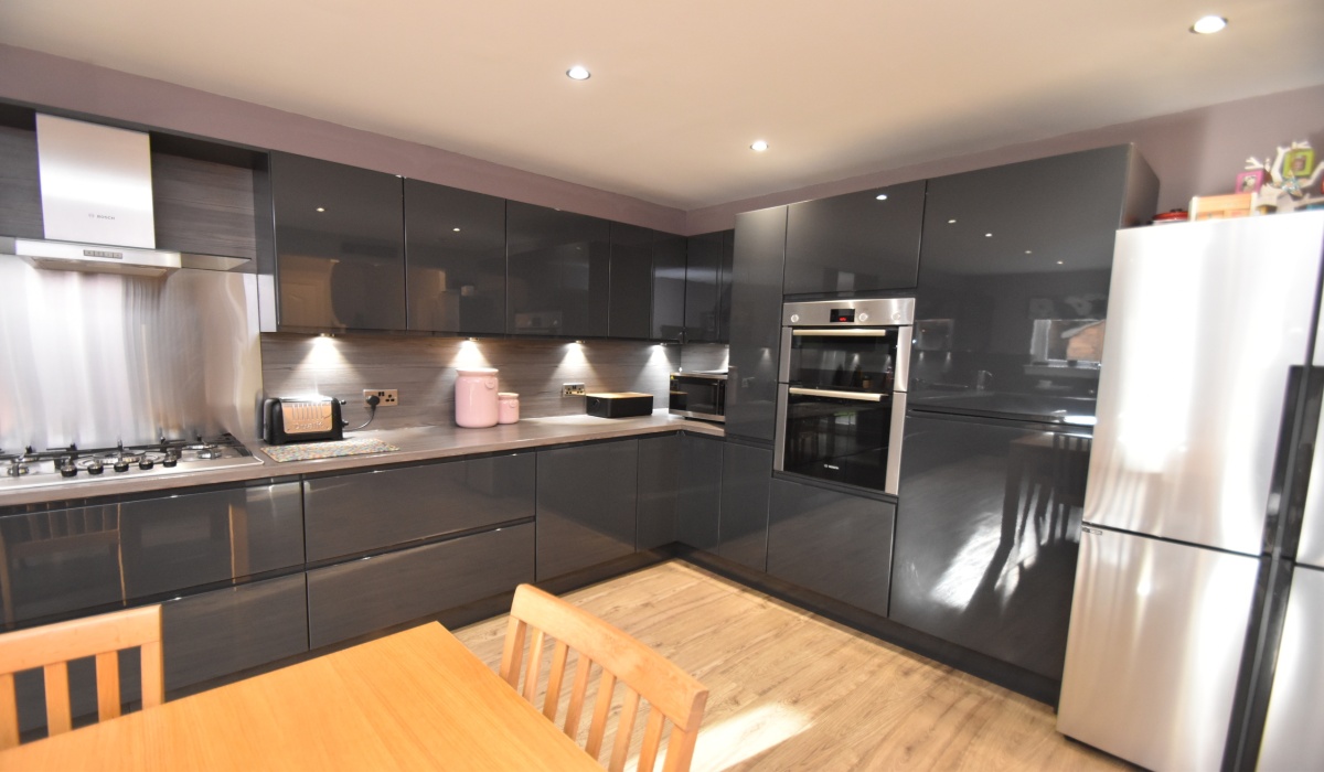 14 Muirhouses Crescent, Bo'ness, EH51 9DH, 4 Bedrooms Bedrooms, 0 ,3 BathroomsBathrooms,Detached,For Sale,14 Muirhouses Crescent, Bo'ness, EH51 9DH,0,1598 14 Muirhouses Crescent, Bo'ness, EH51 9DH, 4 Bedrooms Bedrooms, 0 ,3 BathroomsBathrooms,Detached,For Sale,14 Muirhouses Crescent, Bo'ness, EH51 9DH,0,1598